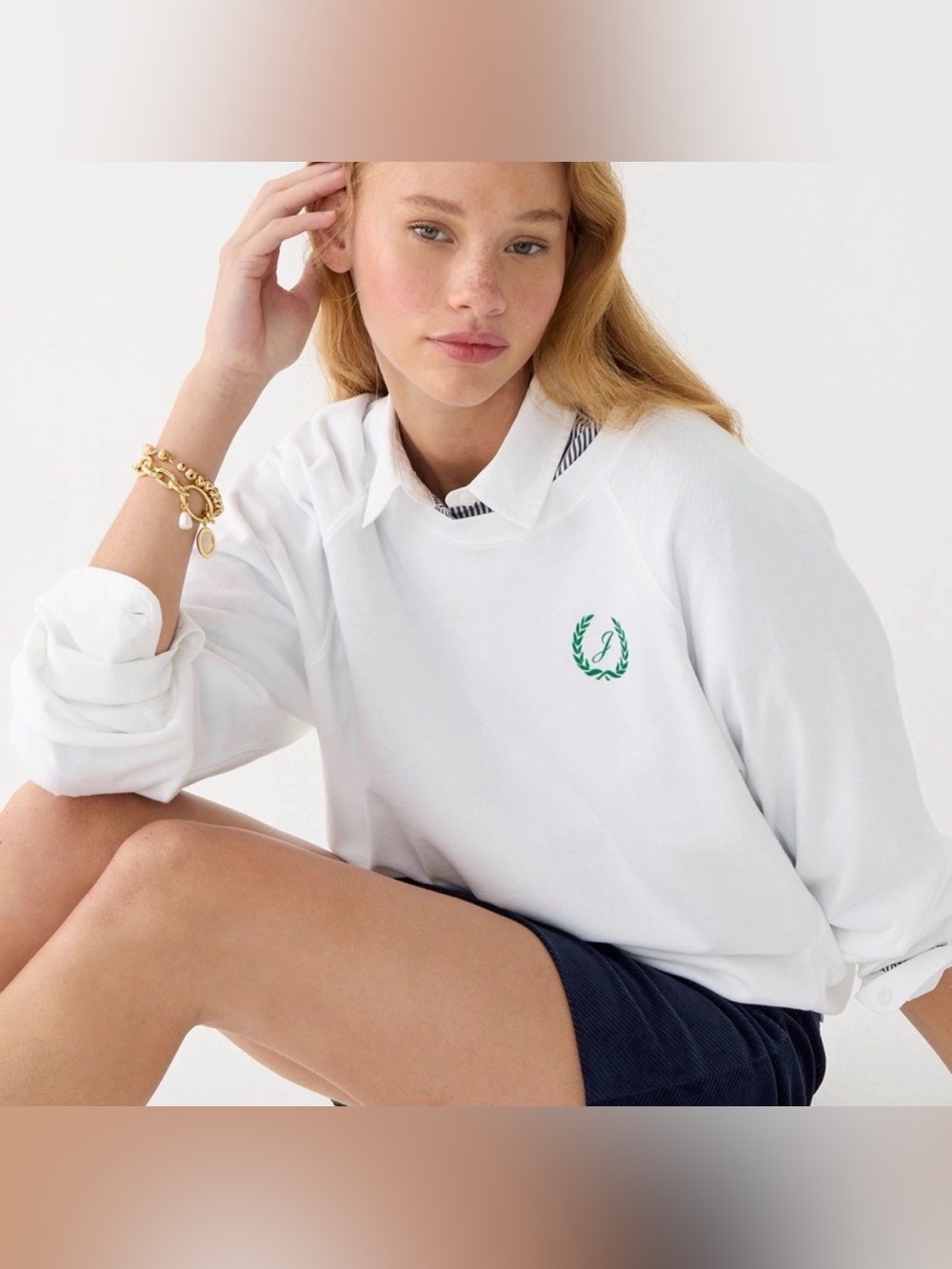 J.Crew White Crest Sweatshirt – Women’s Size Large – Classic Preppy Style Chic